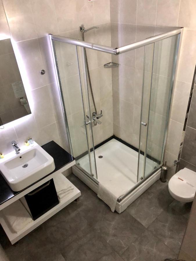 Large Double or Twin Room