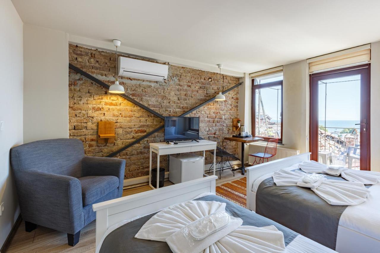Triple Room Sea View
