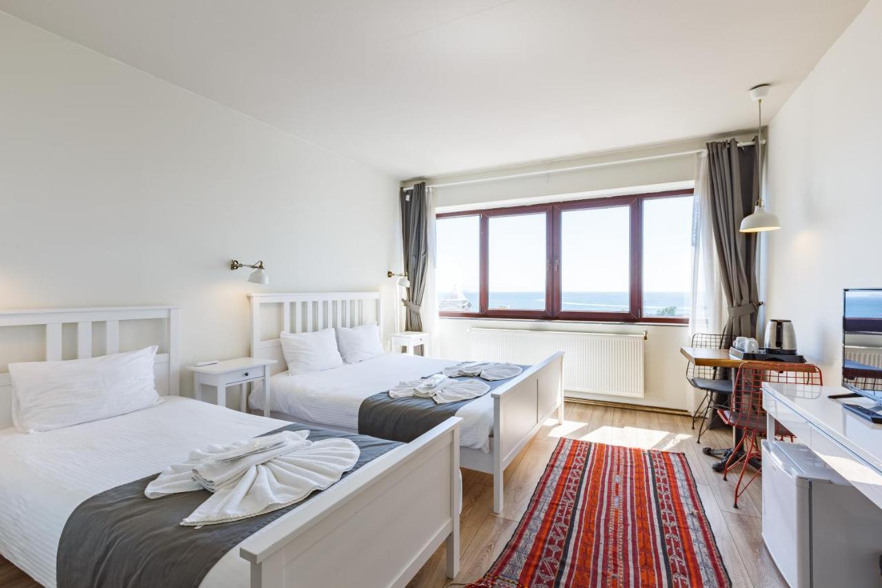 Triple Room Sea View