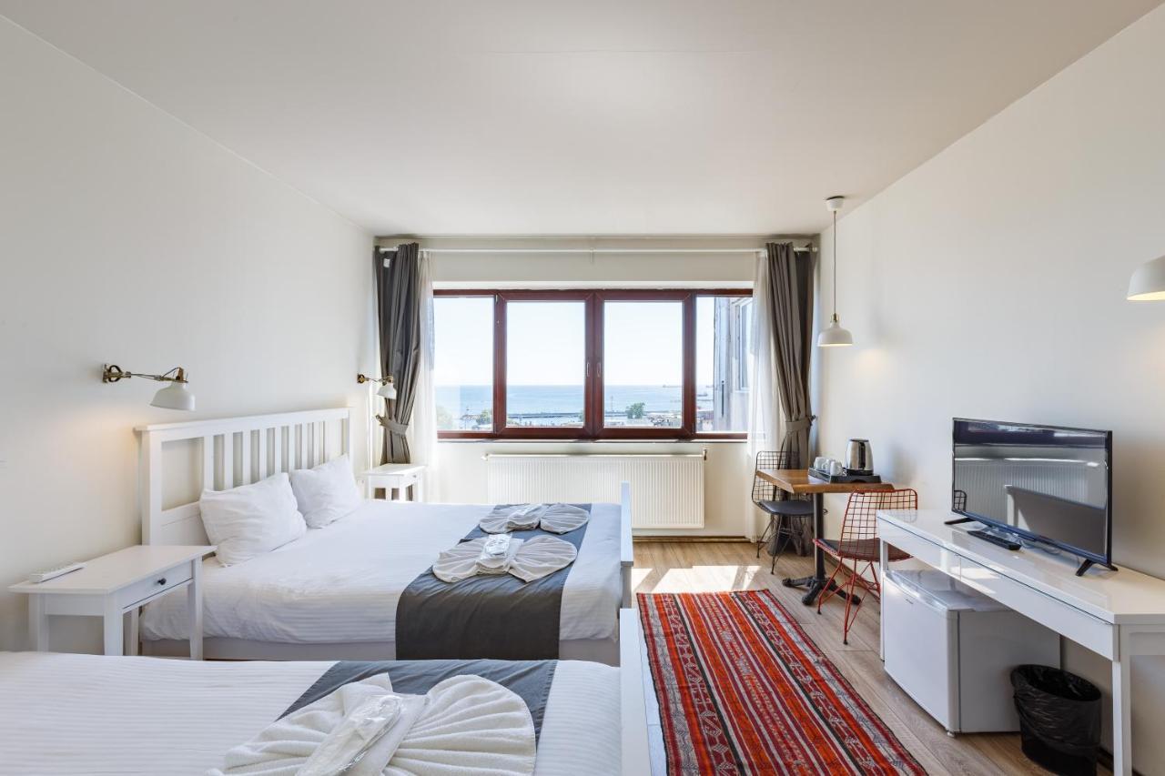 Triple Room Sea View