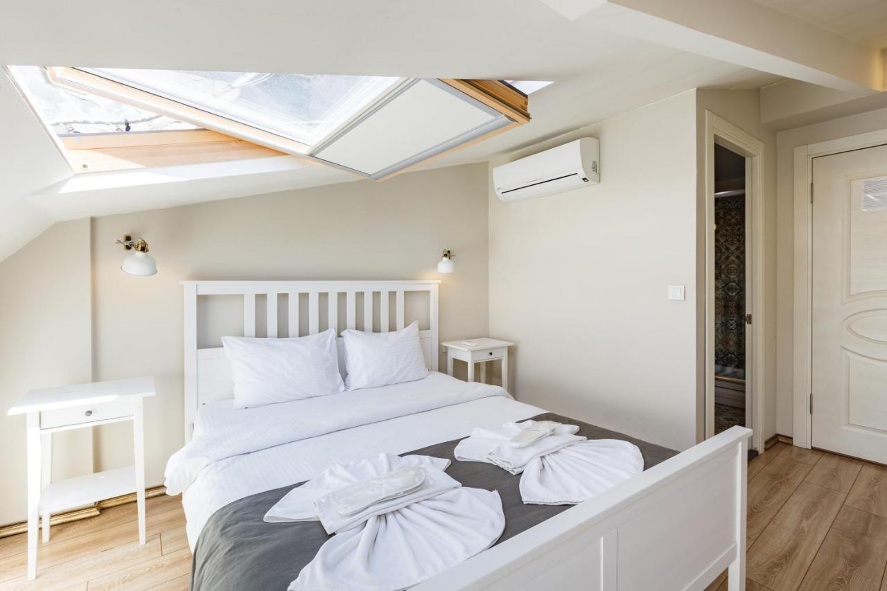 Economy Triple Room
