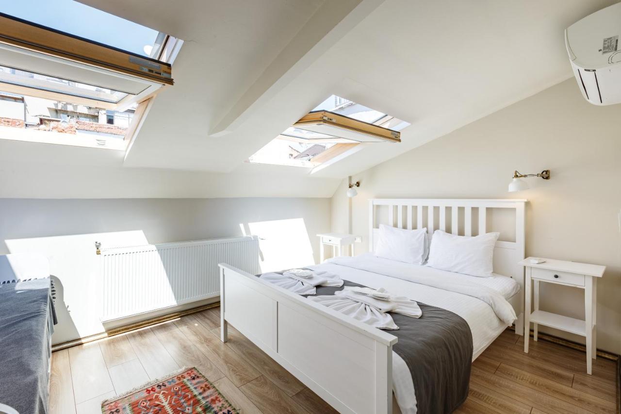 Economy Triple Room