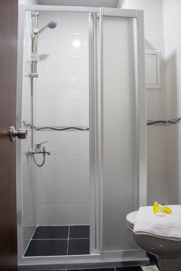 Double or Twin Room with Bathroom,1031188516:JPEG