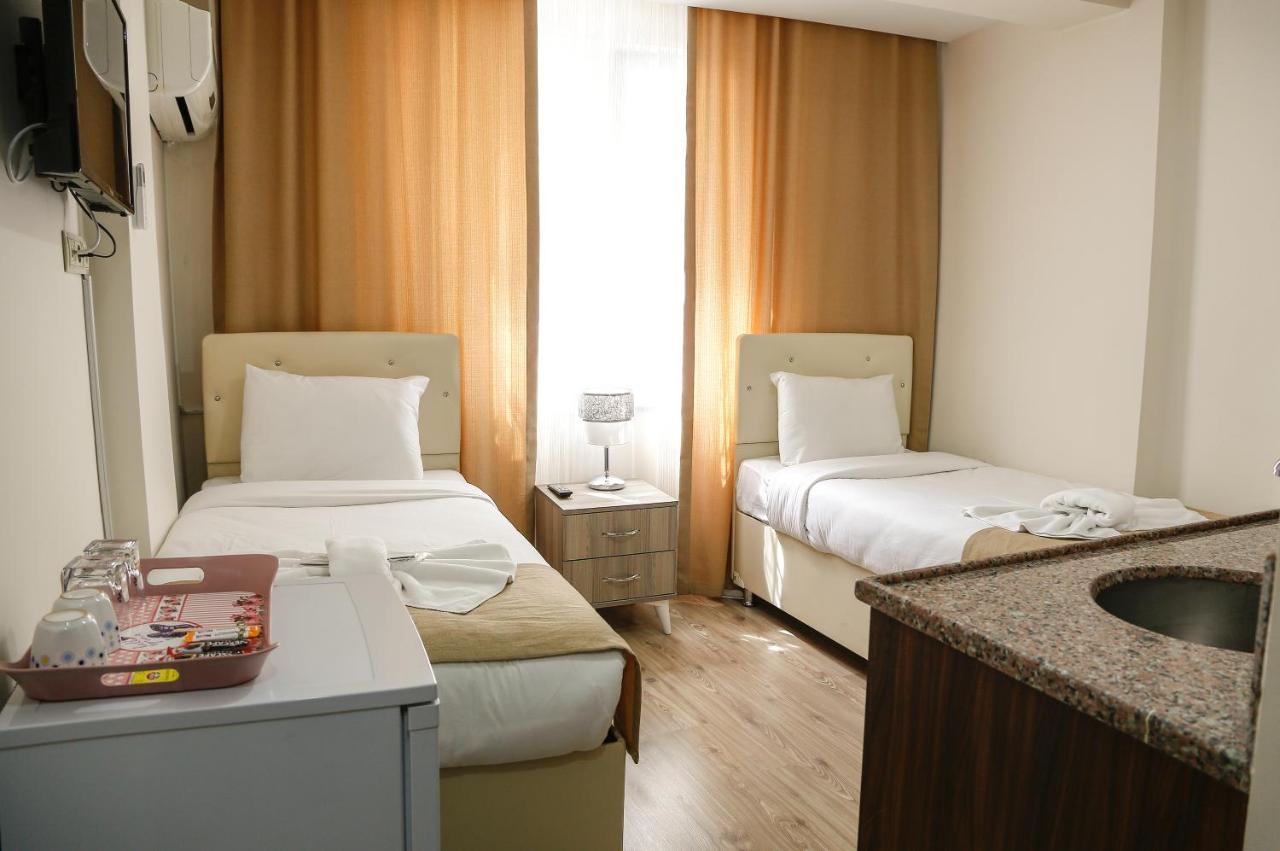 Double or Twin Room Bathroom