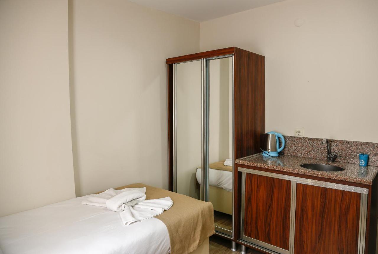Double or Twin Room Bathroom