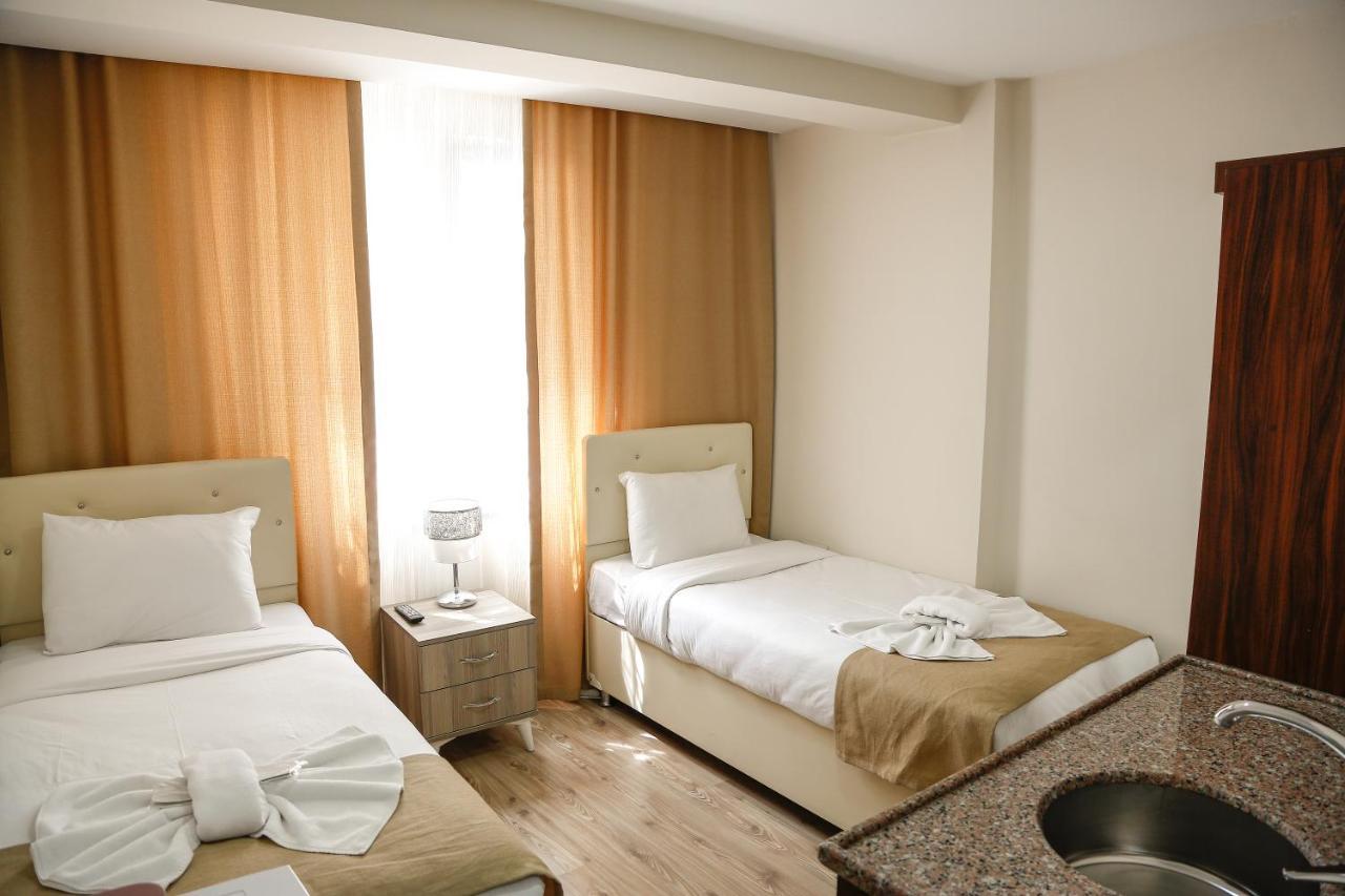 Double or Twin Room Bathroom