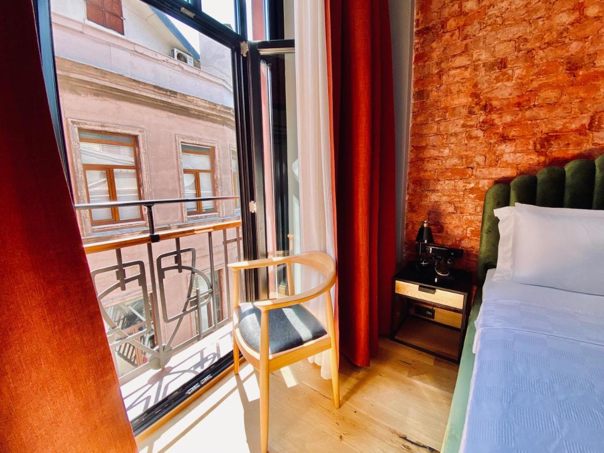 Chambre Double Standard - Vue sur Rue