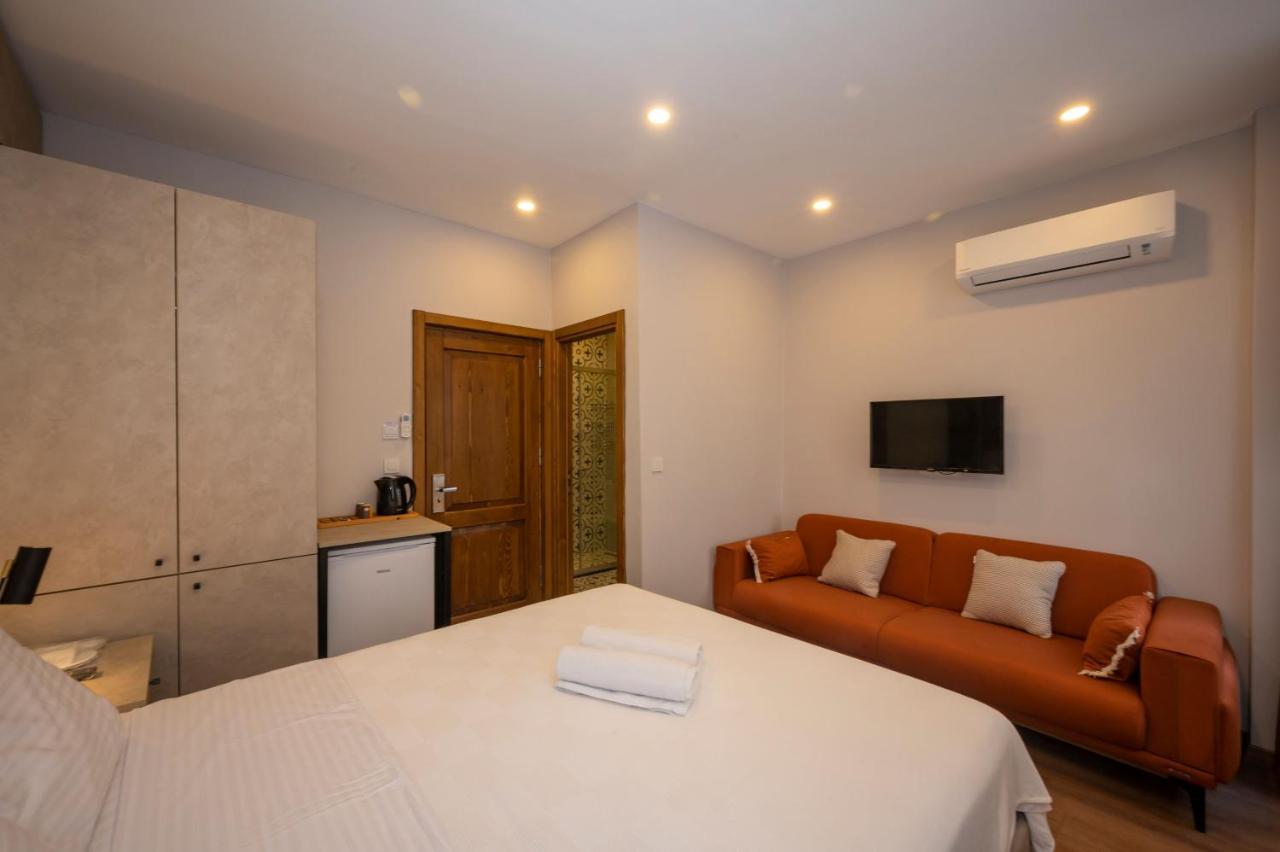 Chambre Double Deluxe (2 Adultes + 1 Enfant)