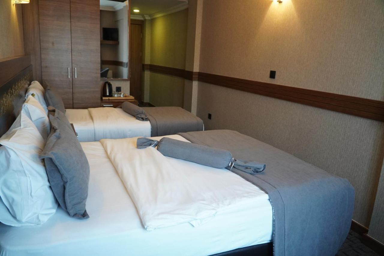 Family Room,1137305872:JPEG