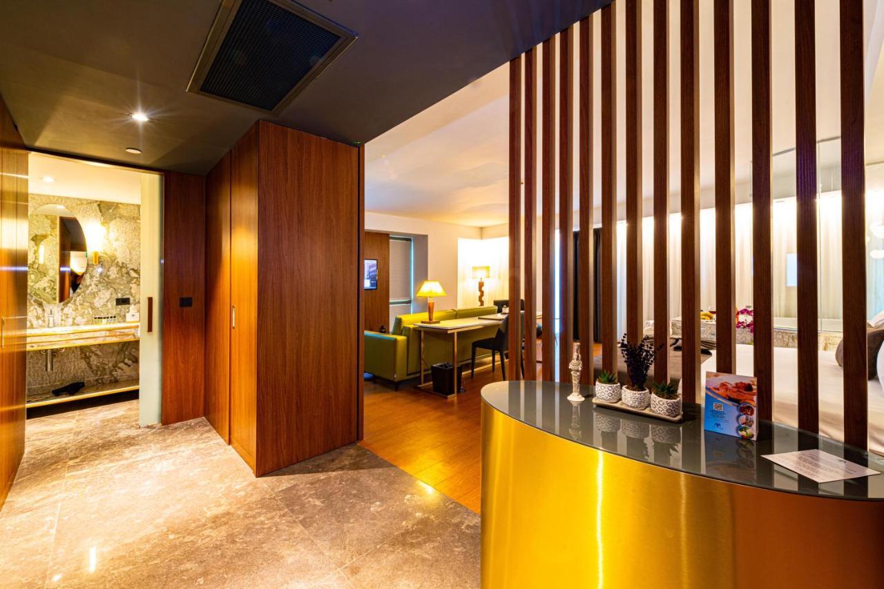 King Room Spa Bath