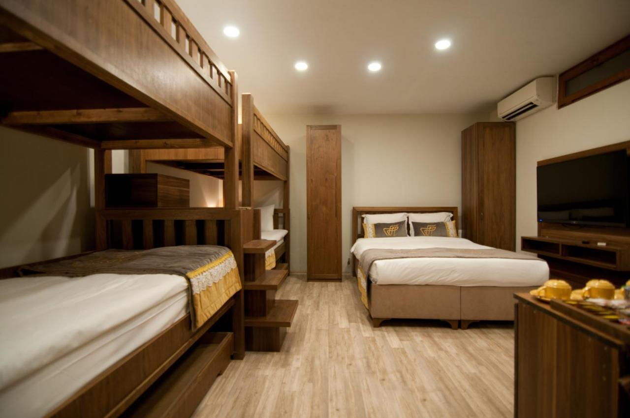 Economy Quadruple Room