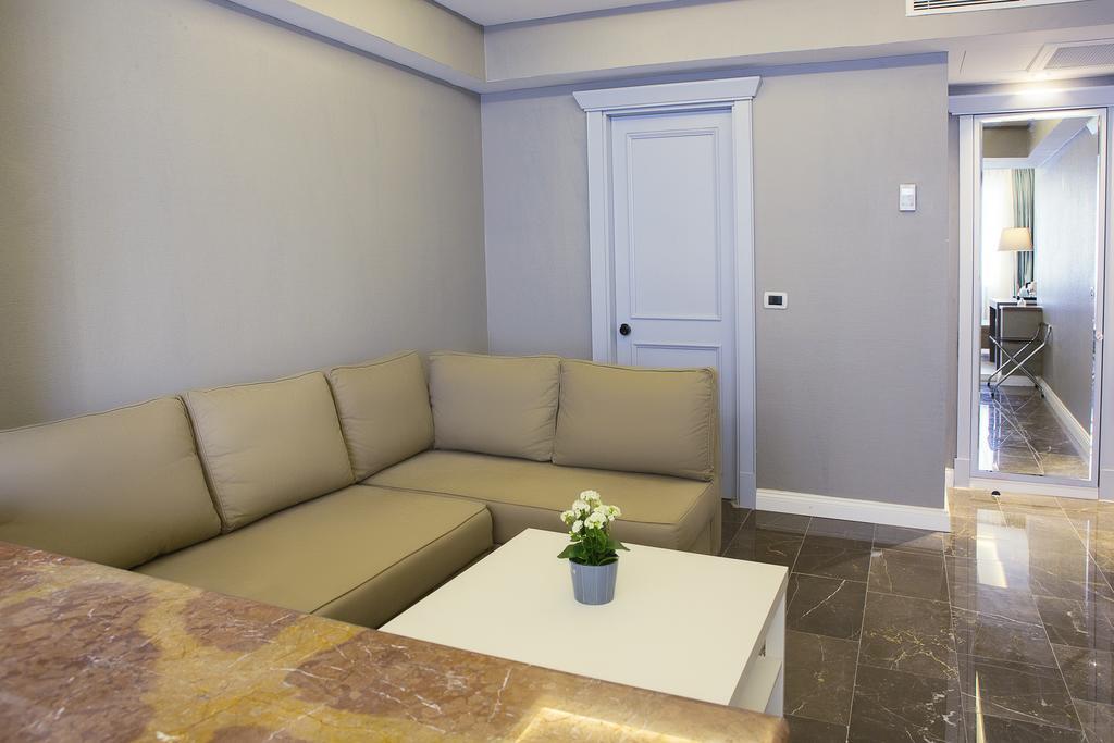 Standard Family Room
