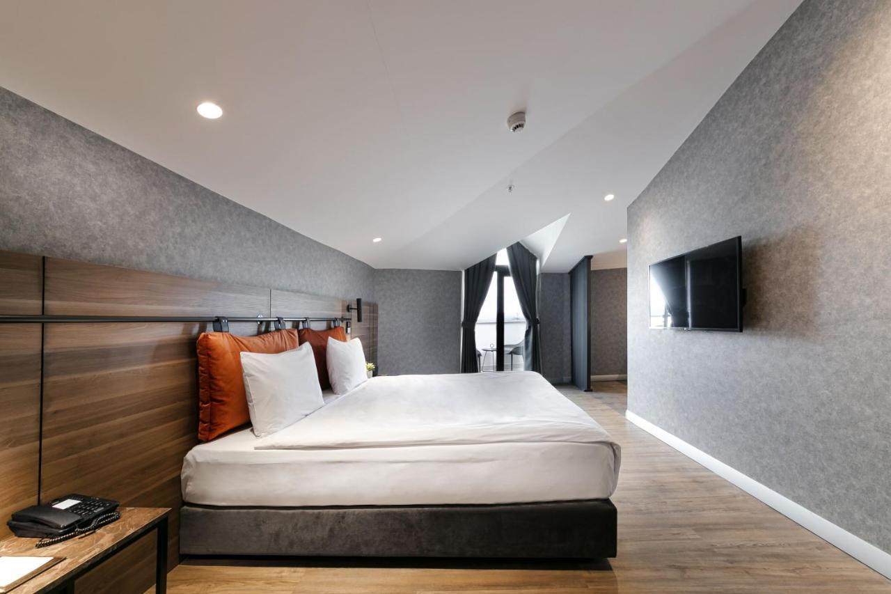 Superior Double or Twin Room Terrace