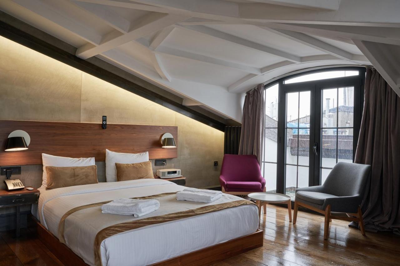 Dach-Suite mit niedriger Decke