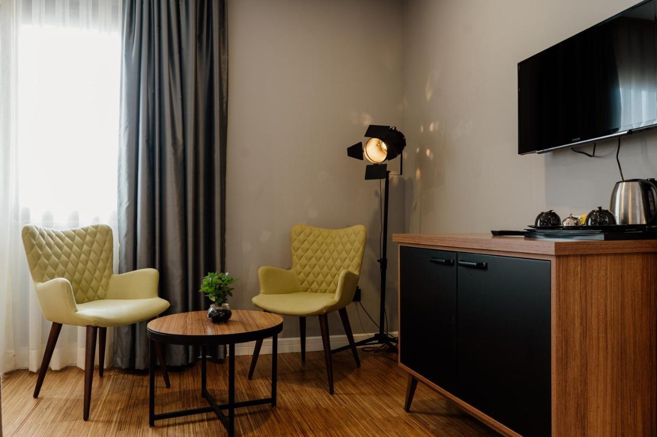 Family Room Terrace