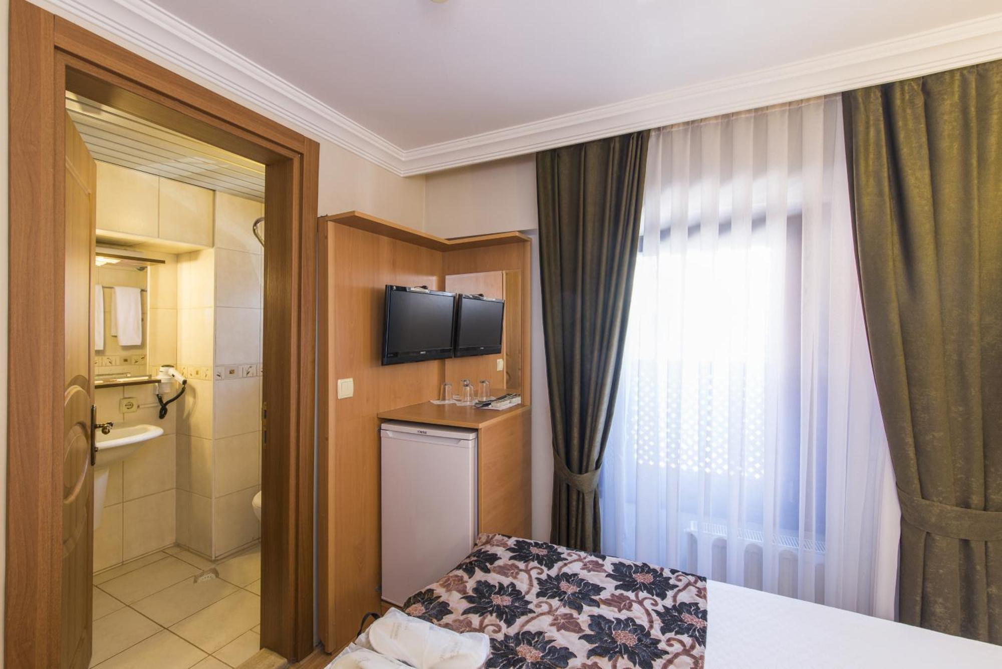 Economy Single Room