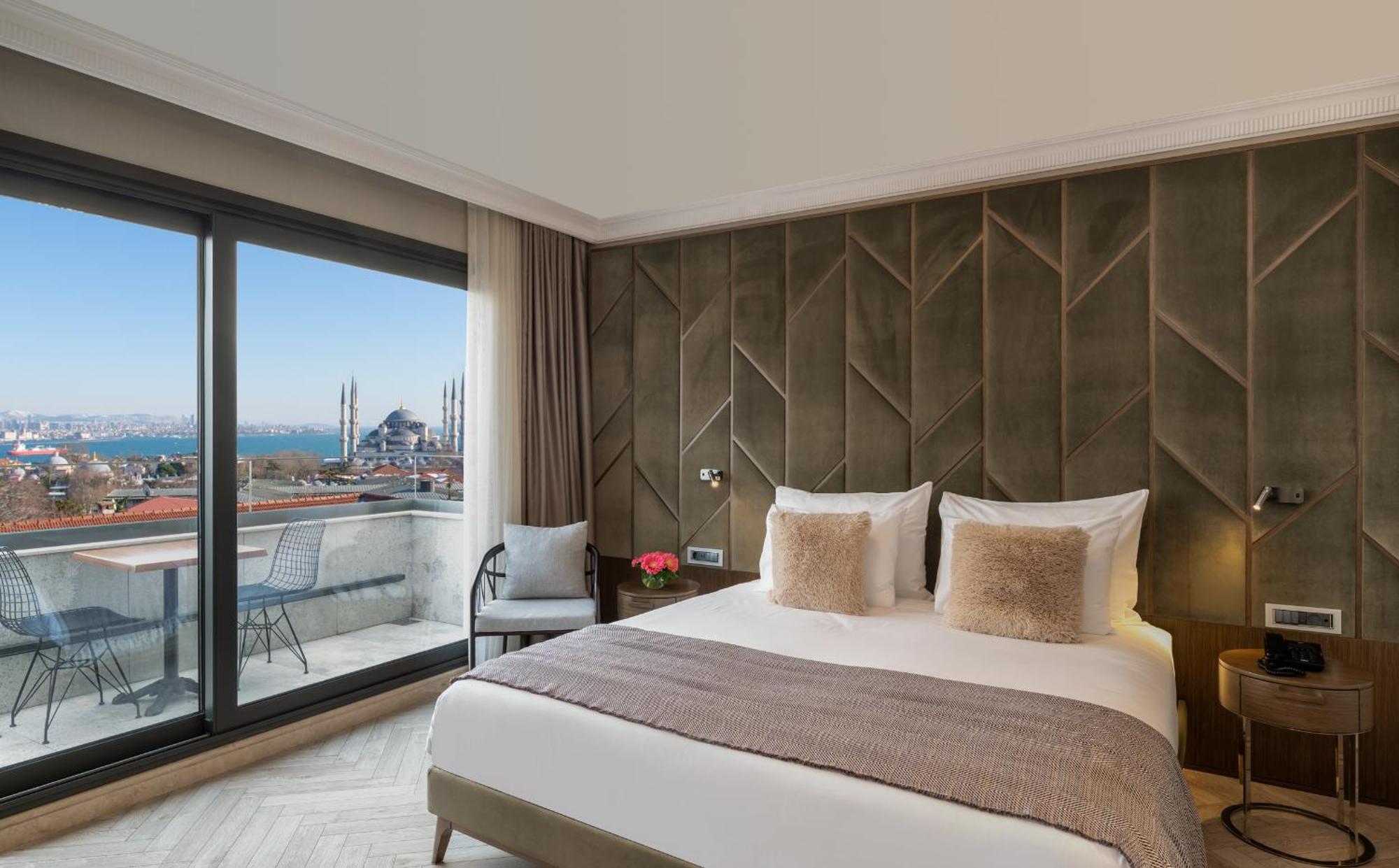 Deluxe Doppelzimmer mit Balkon und Meerblick