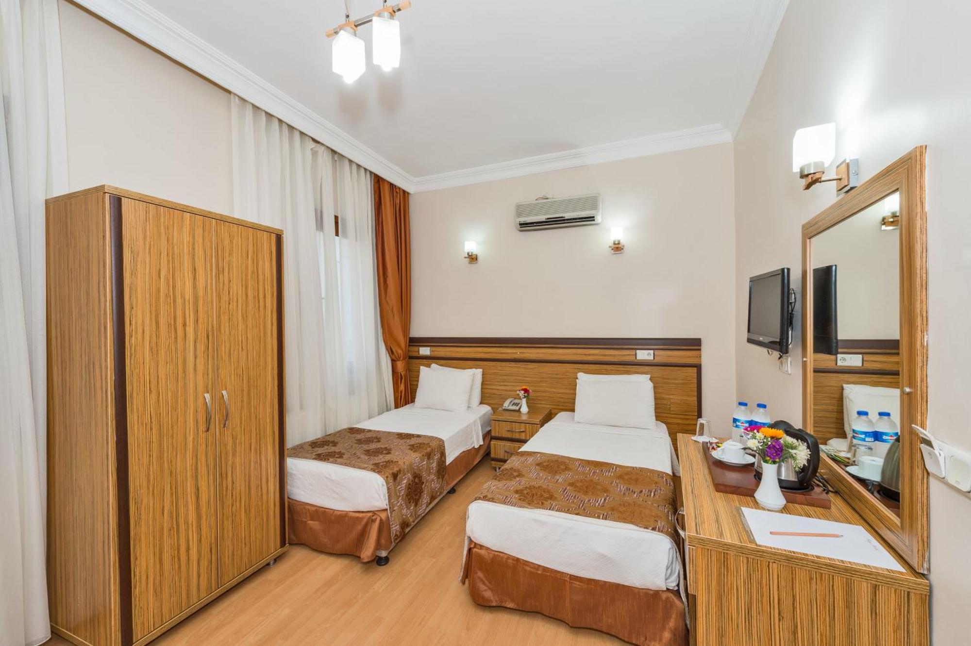 Standard Triple Room,117753475:JPEG
