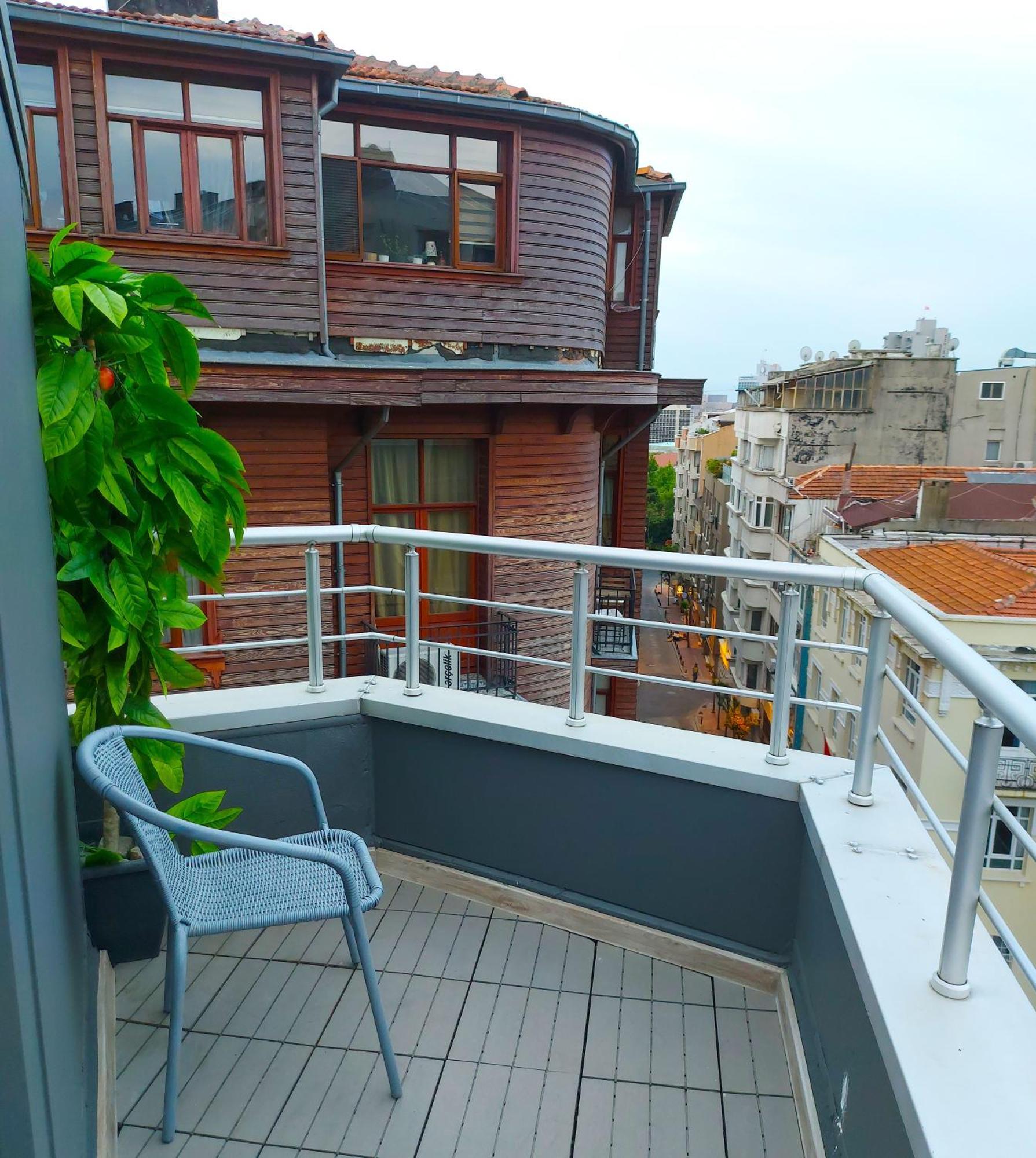 Deluxe Double Room with Balcony,1209888664:JPEG