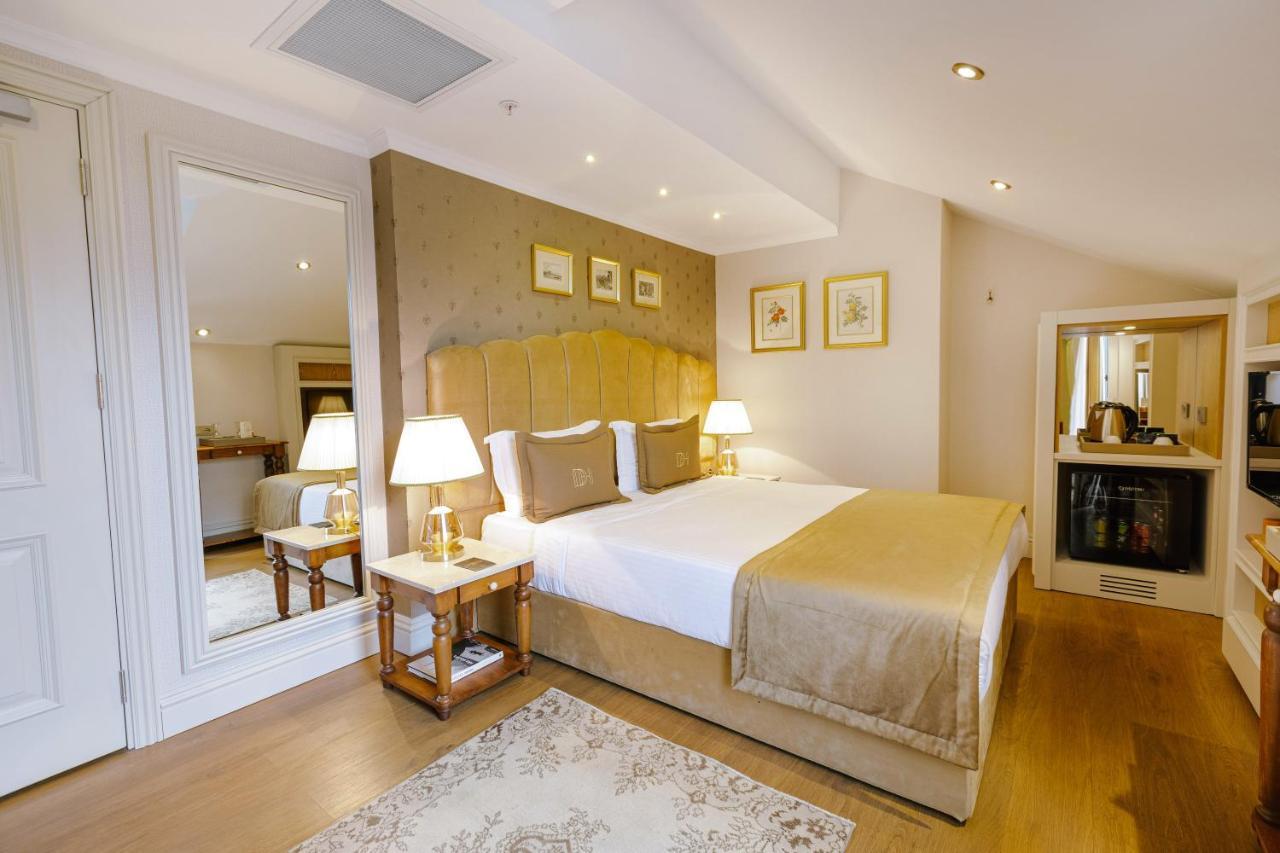 Deluxe Double Room with Balcony,1225841978:JPEG