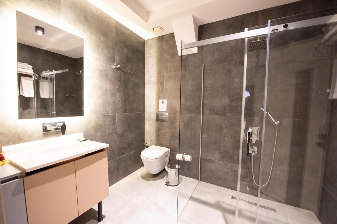 Standard Double Room,1231526159:JPEG