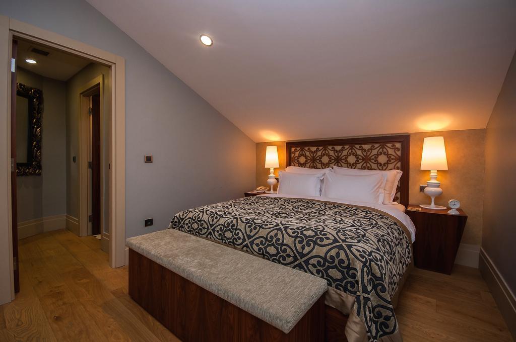 Duplex Studio,127436598:JPEG