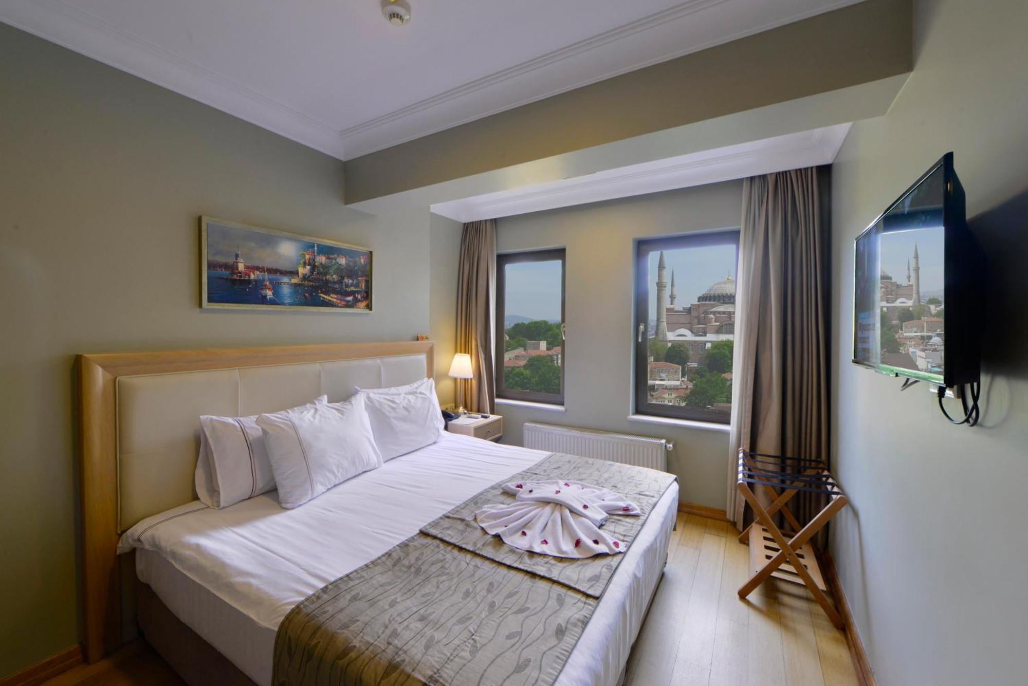Deluxe Double or Twin Room Hagia Sophia View