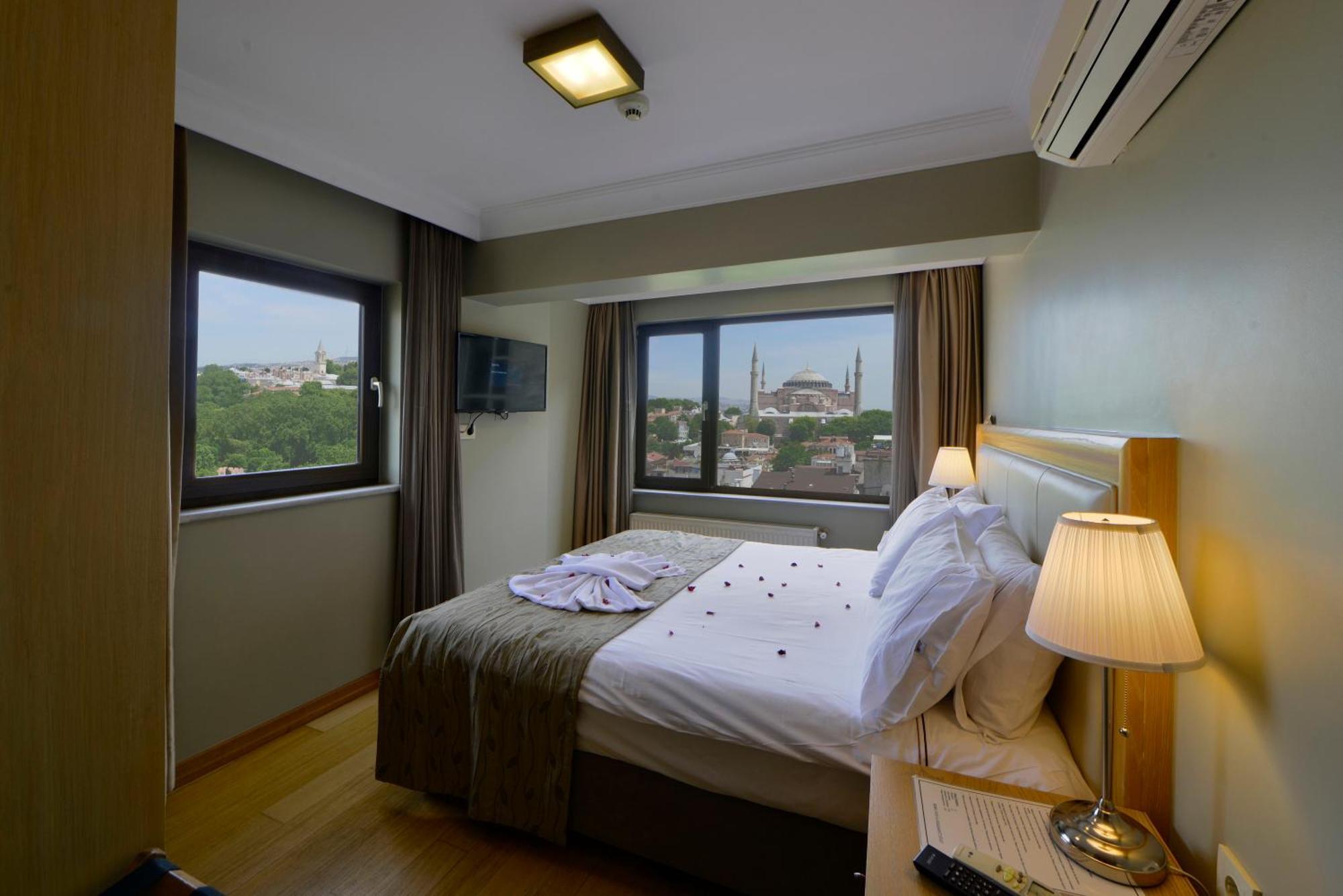 Deluxe Double or Twin Room Hagia Sophia View