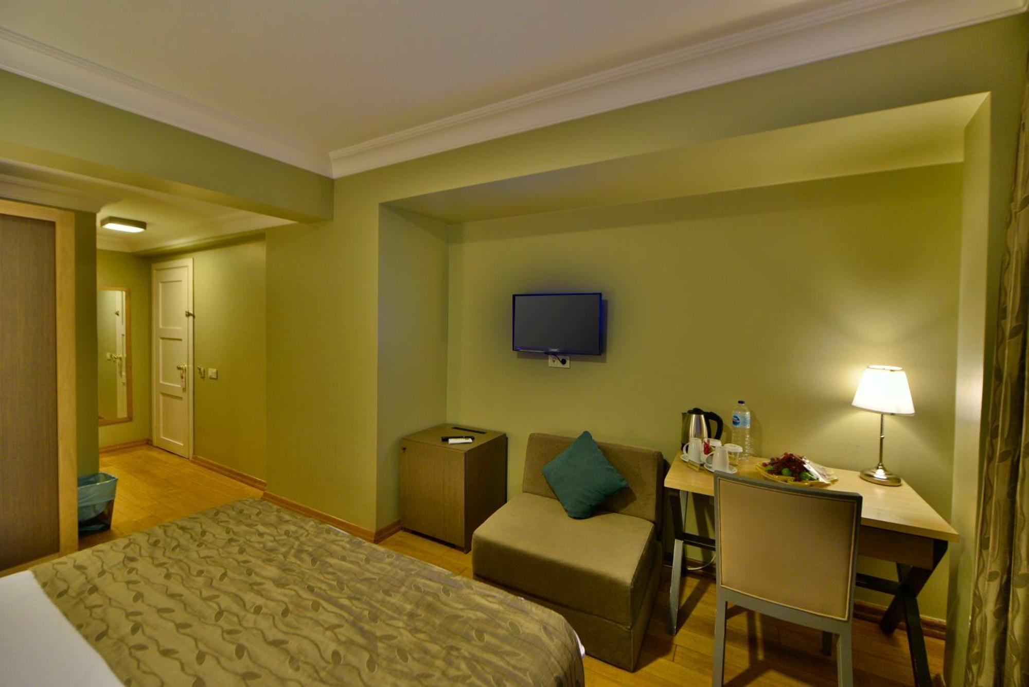 Connecting Family Room