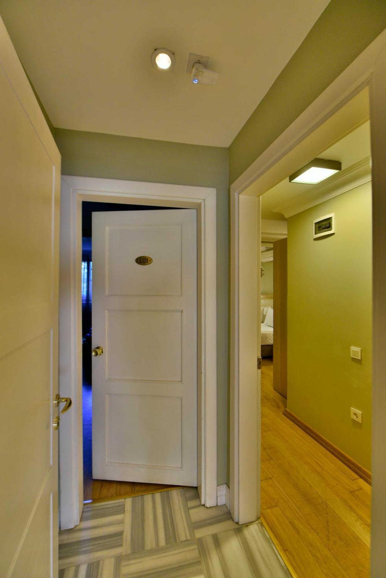 Connecting Family Room