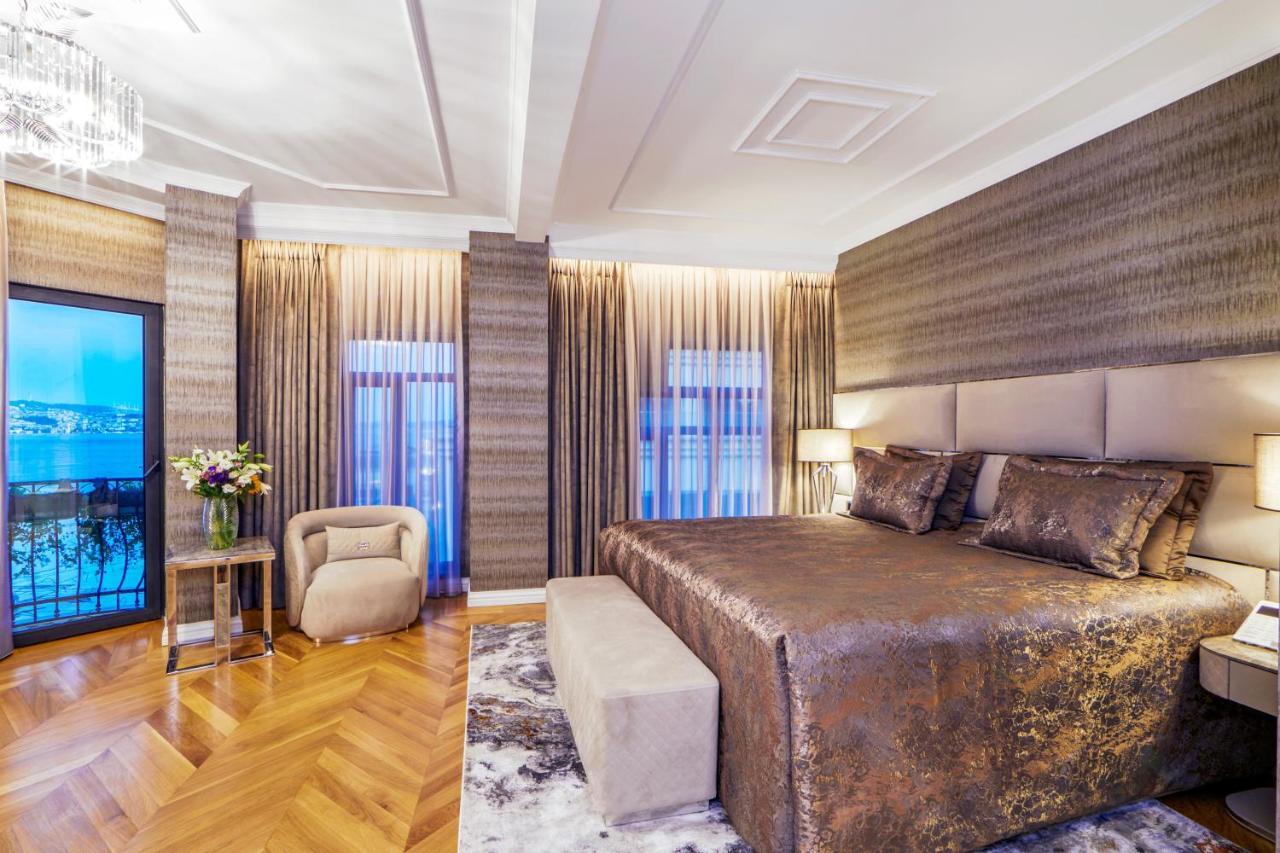 Corner Suite Sea View