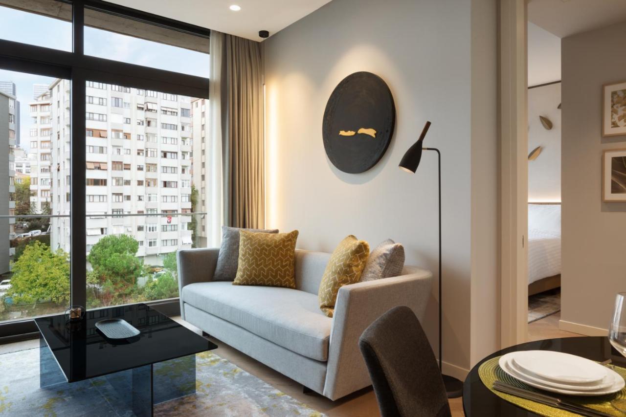 One Bedroom Larger Apartment Balcony City View,1385910815:JPEG