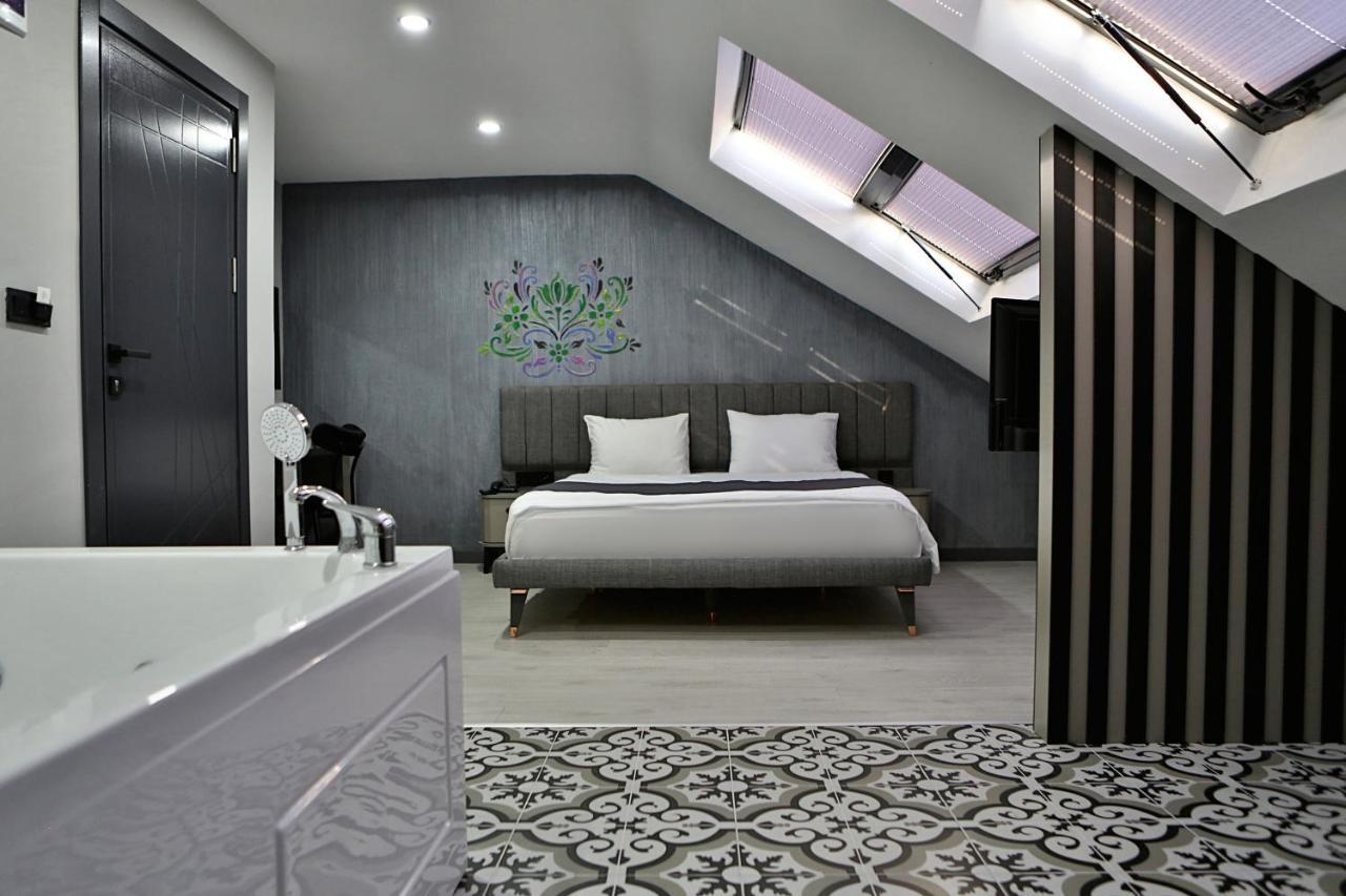 Kamer met Queensize Bed en Bubbelbad