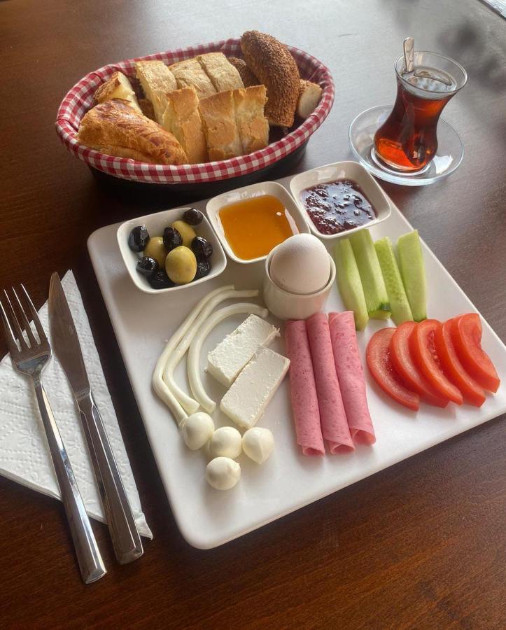 Ekonomik Üç Kişilik Oda