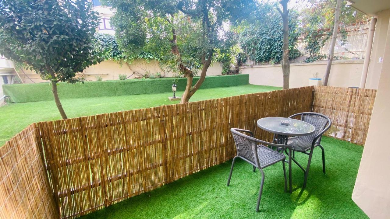 Apartamento Deluxe de 2 dormitorios con jardín