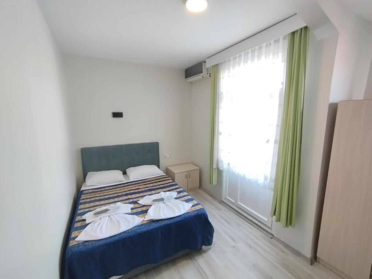 Standard Double Room,1365513914:JPEG