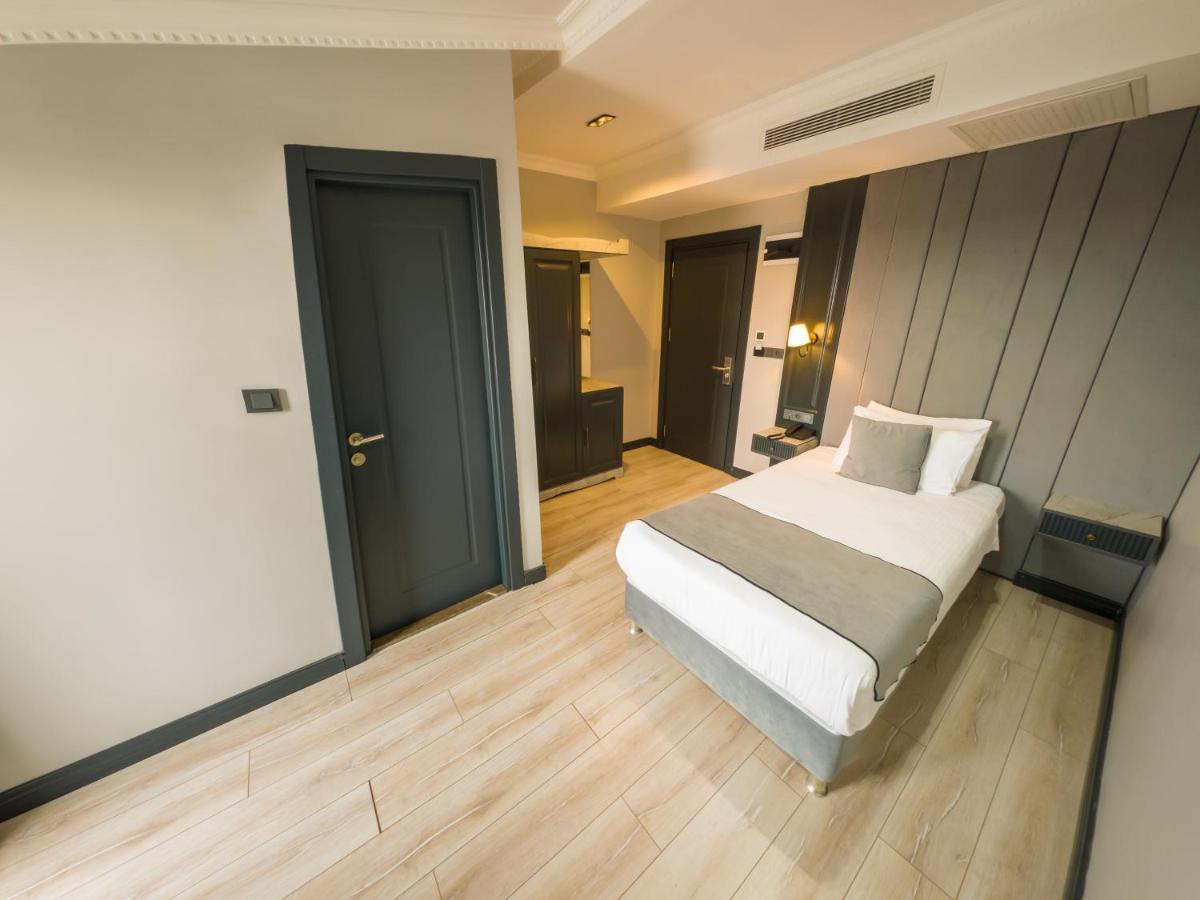 Quarto Individual com Terraço