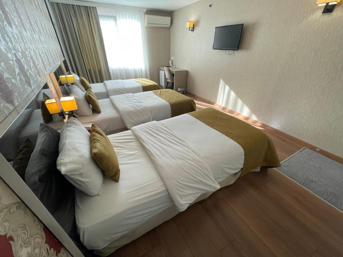Large Double or Twin Room