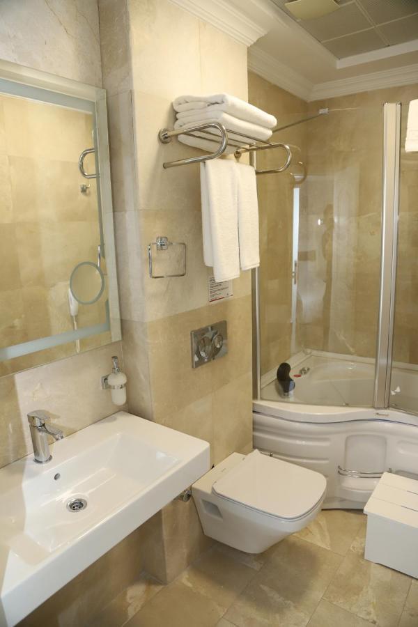 Deluxe Triple Room,1533341416:JPEG