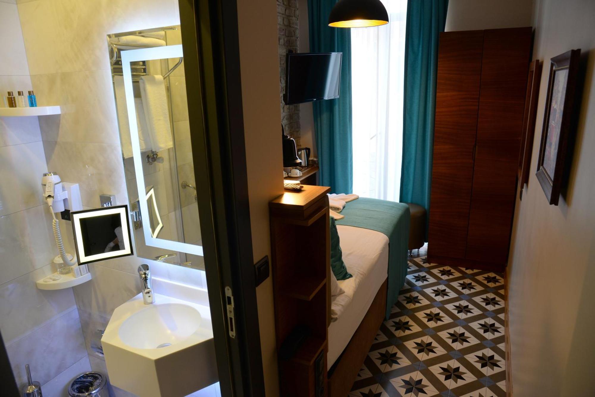 Quarto Individual Standard