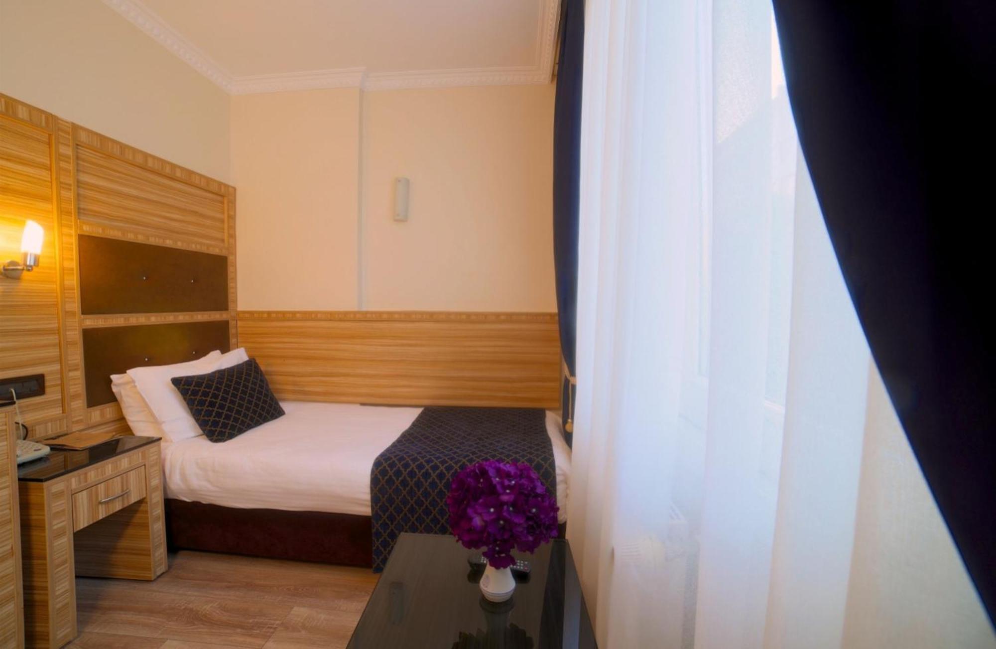 Economy Single Room
