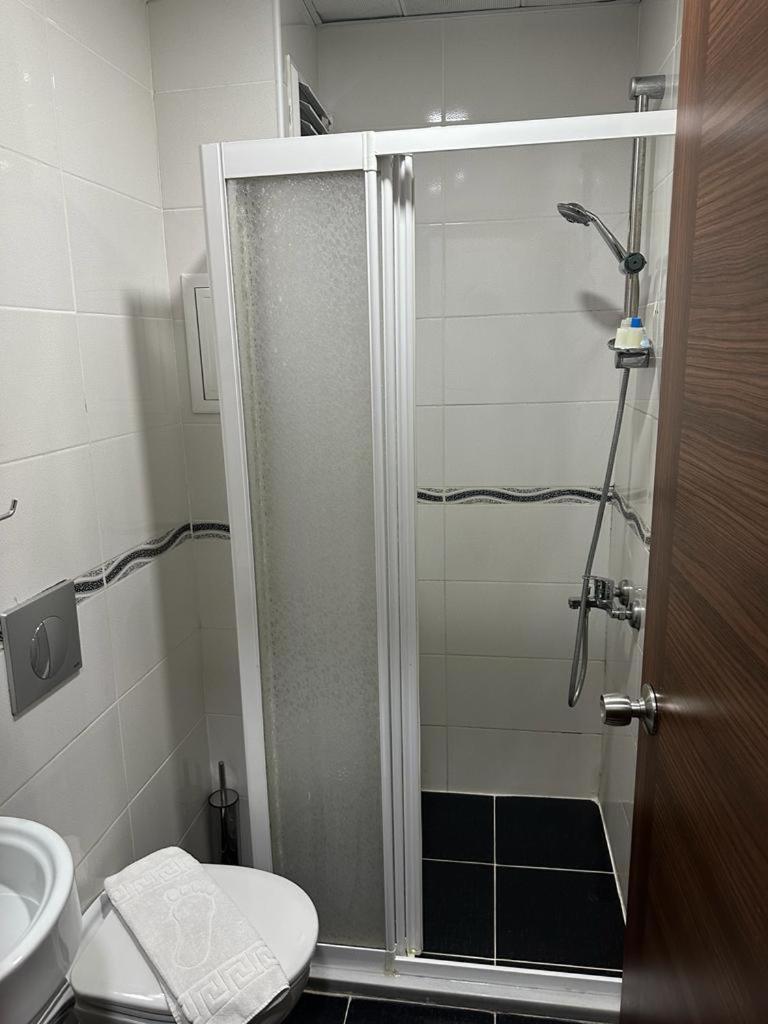 Double or Twin Room Bathroom