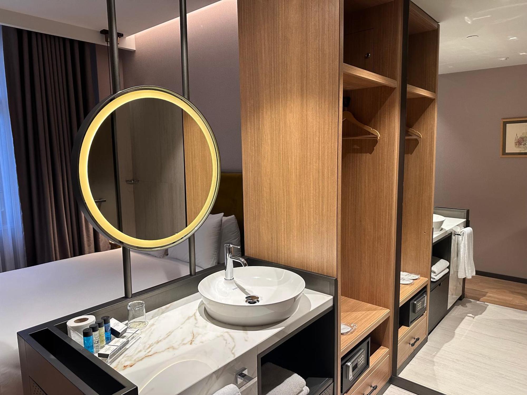 Standard Studio,1638478783:JPEG