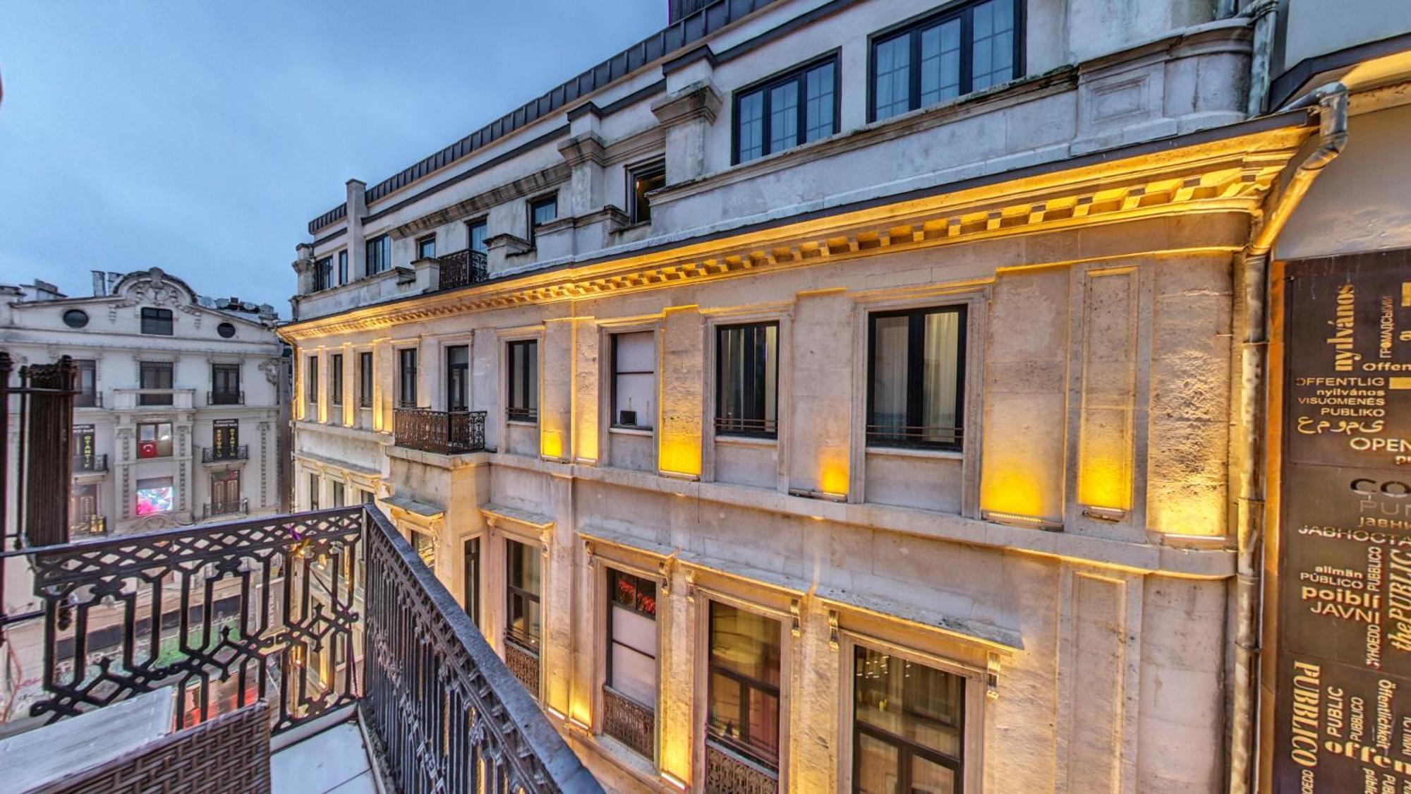 Estudio con terraza