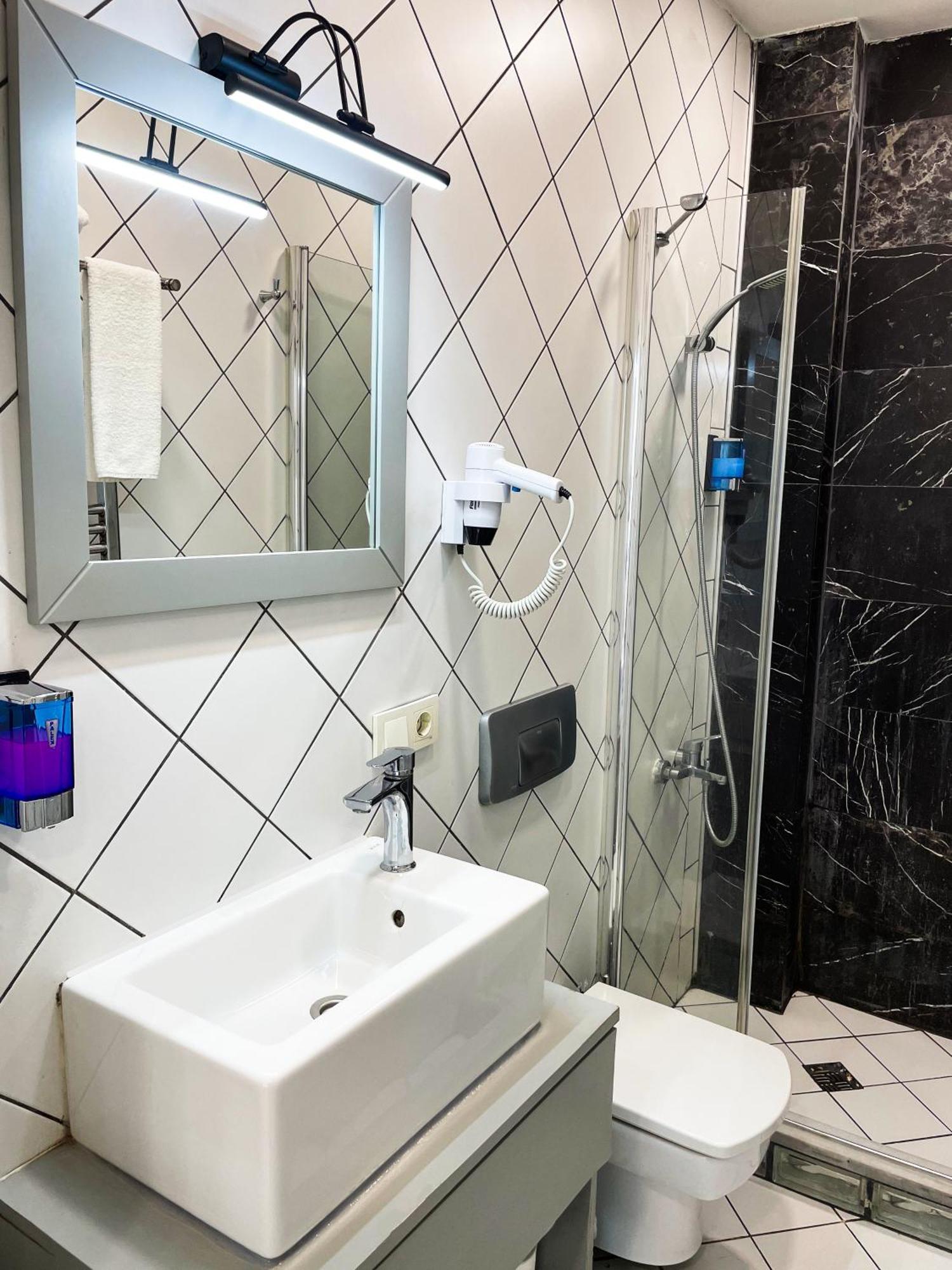 Superior Triple Room,1542639127:JPEG