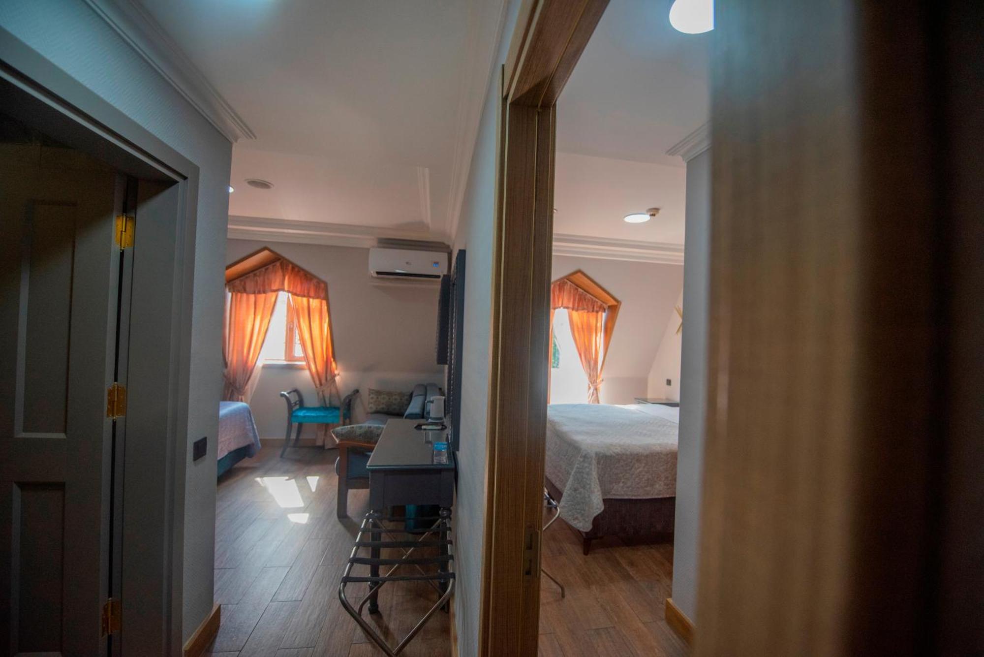 Connected Rooms