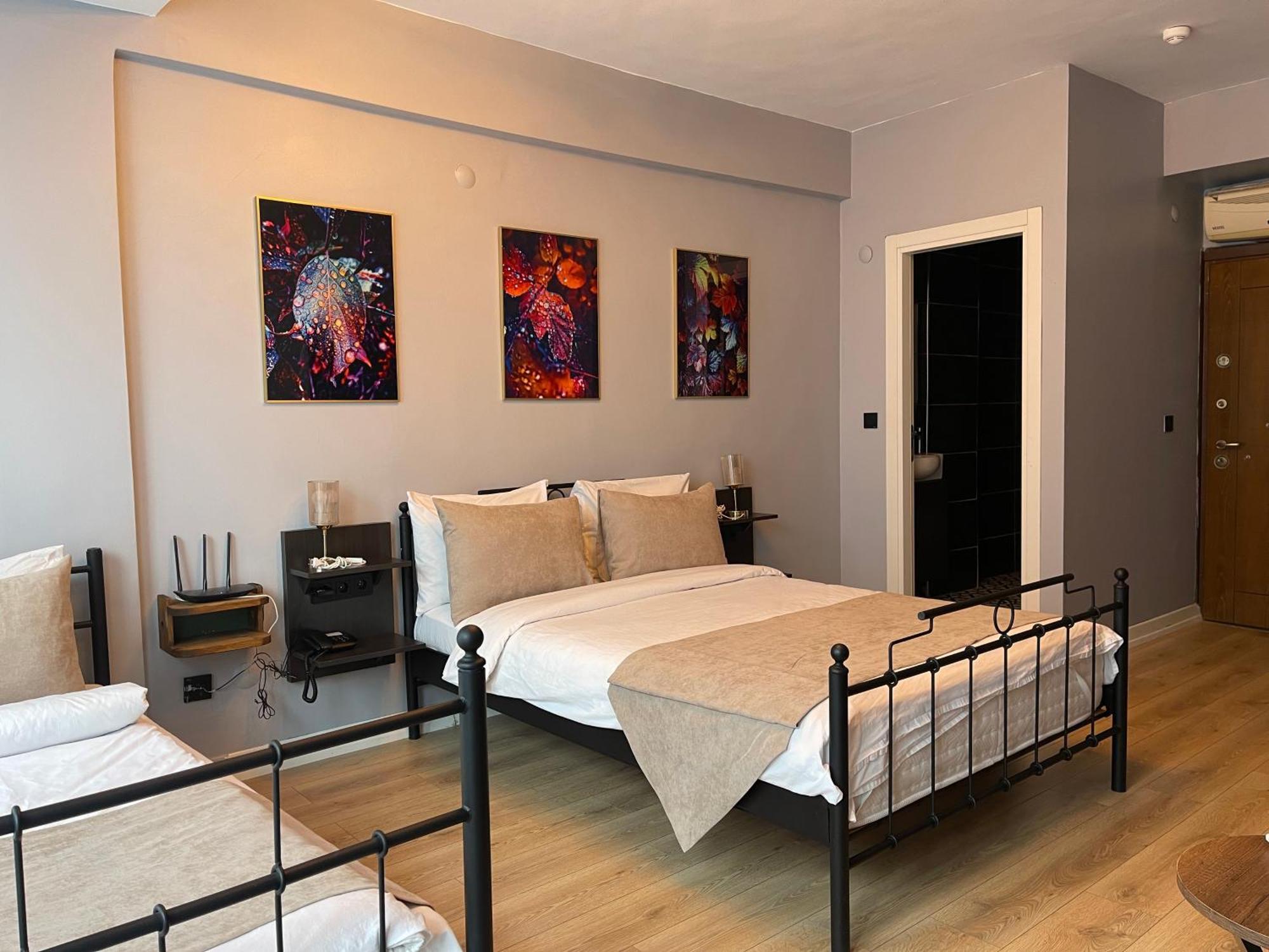 Deluxe Quadruple Room