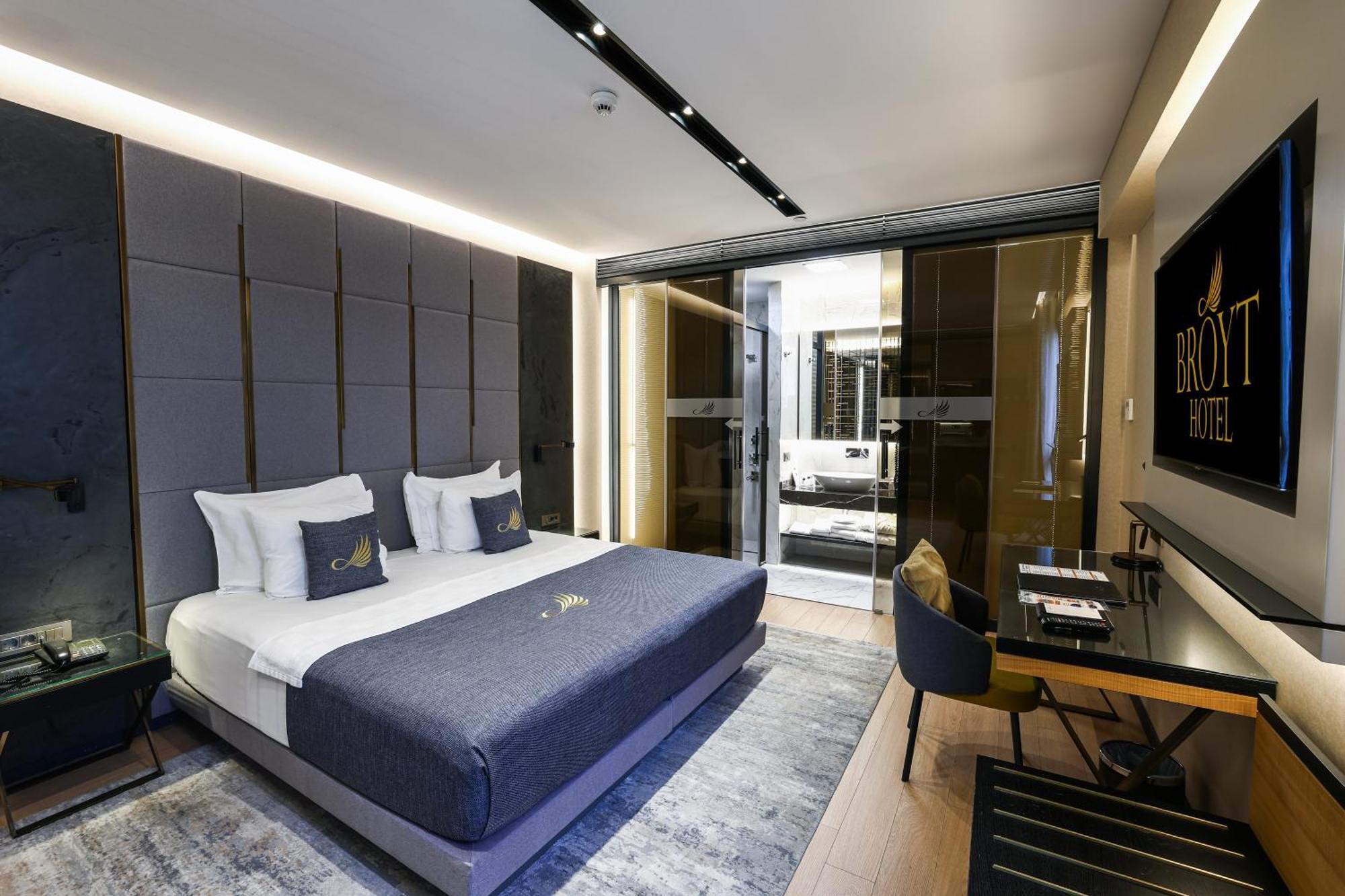 Executive Suite