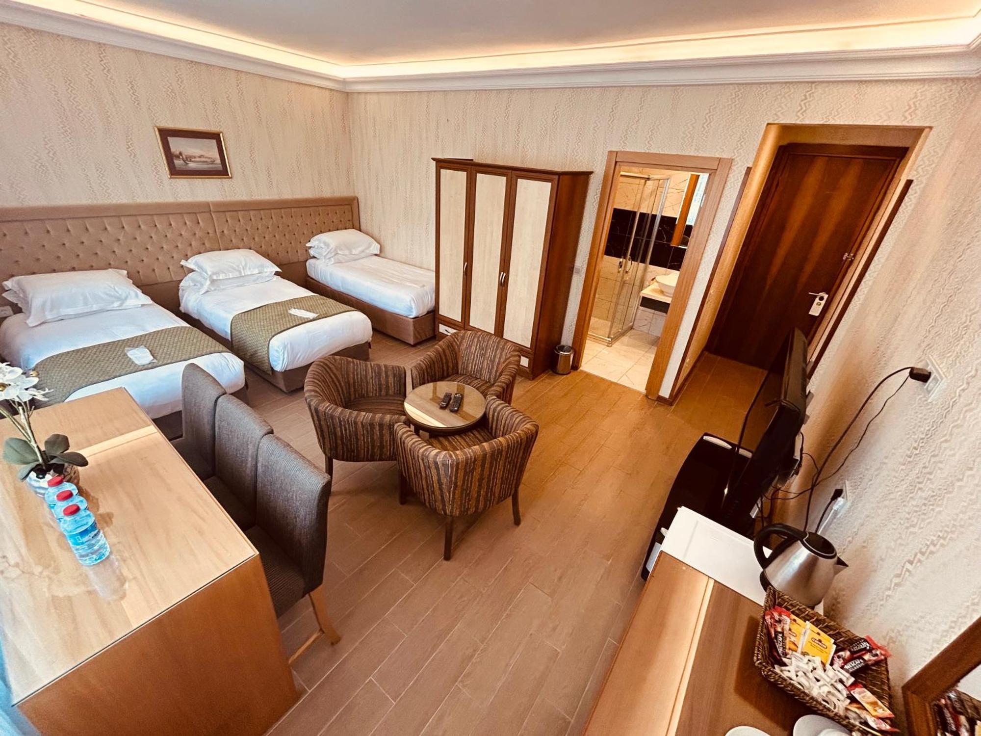 Junior Suite