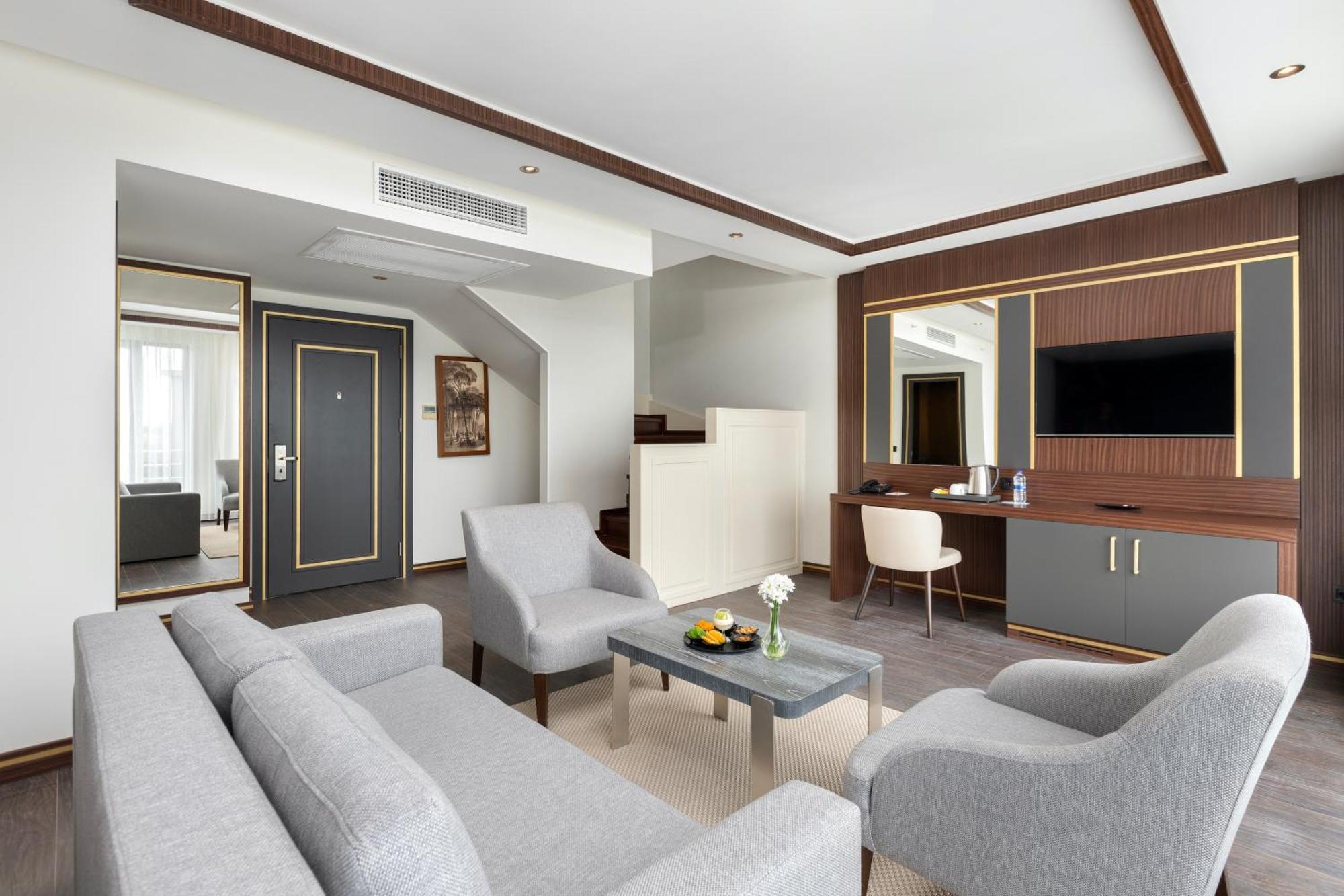 Premium Suite